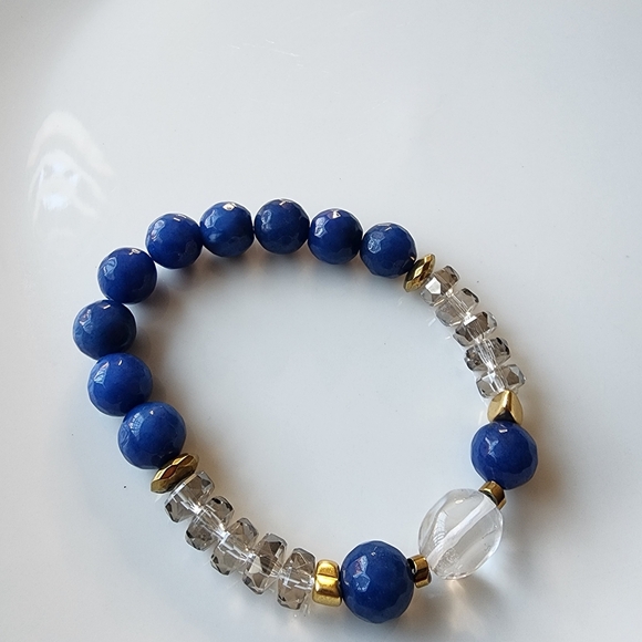 Elegant Blue and Gold Beaded Bracelet - Picture 3 of 4